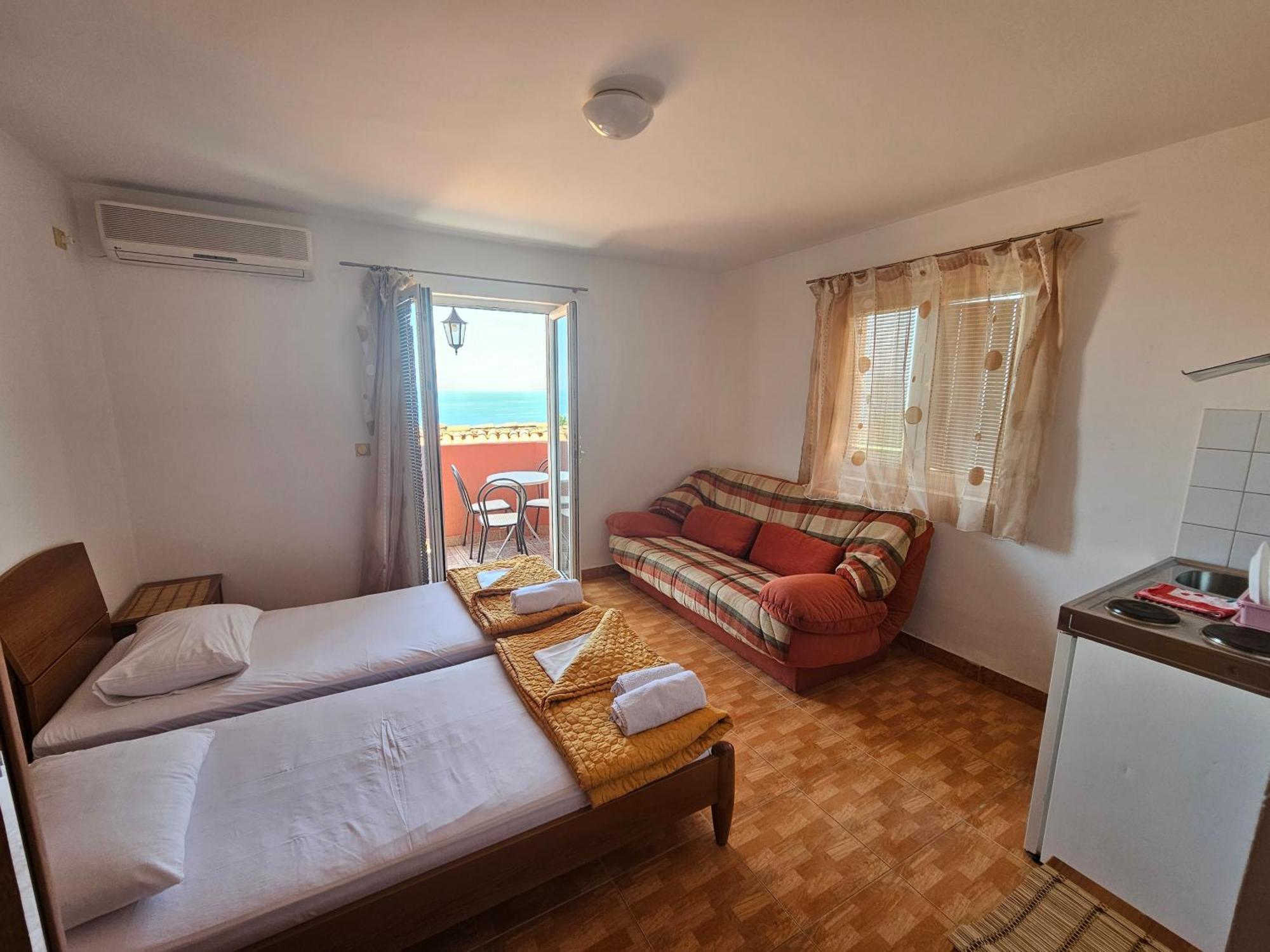 Apartments Drobni Pijesak Petrovac Room photo